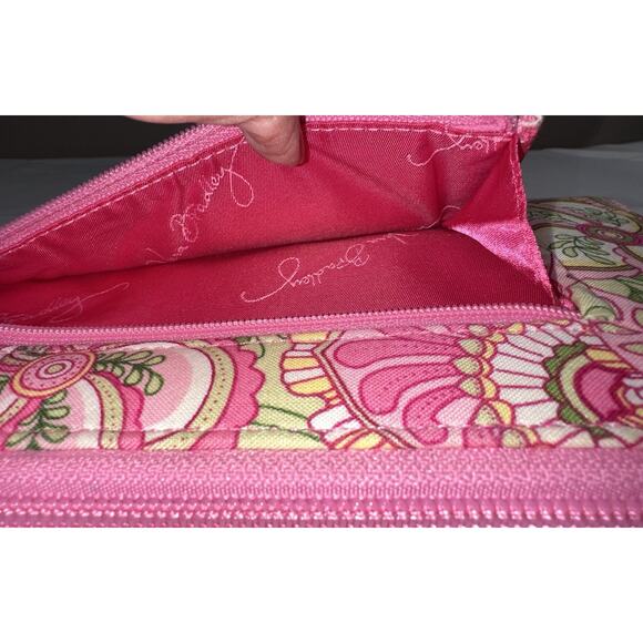 Vera Bradley Travel Organizer Wallet Passport Cards Bills Coins Zip Around Pink - Picture 10 of 11